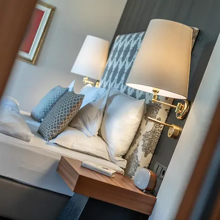 Park Mignon Hotel 5*