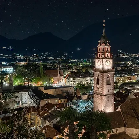 Mignon Park & Отель