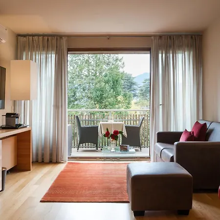 Mignon Park & 5*