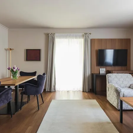 Mignon Park & 5* Merano