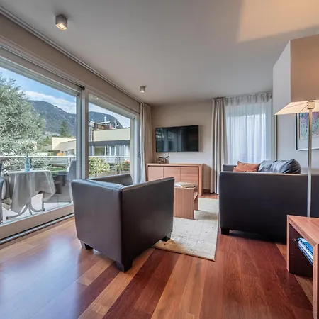 Mignon Park & Merano