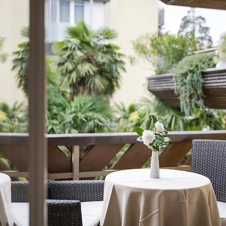 Mignon Park & Отель 5*