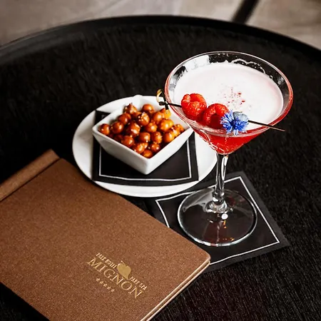 Mignon Park & Отель