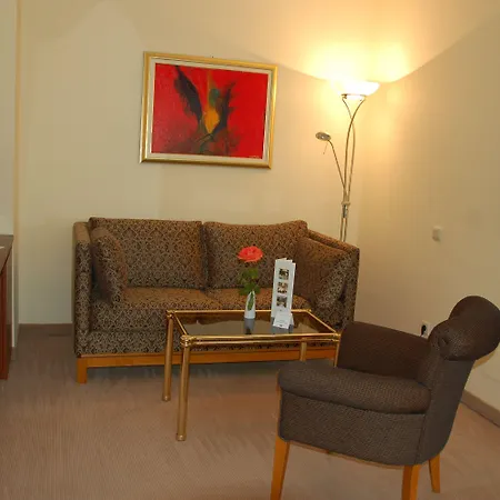 Mignon Park & 5* Merano