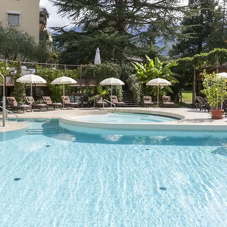 Mignon Park &