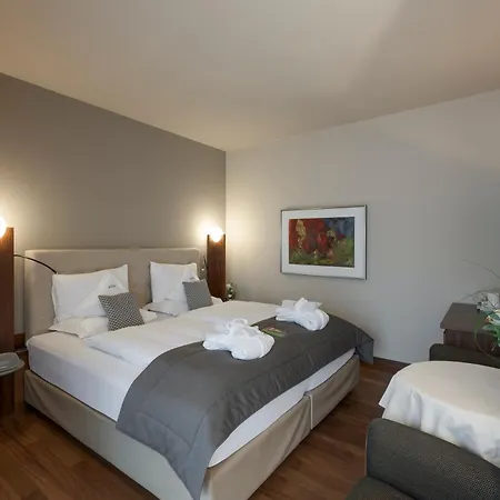 Отель Mignon Park & 5*